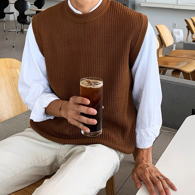 GURI Sleeveless Sweater