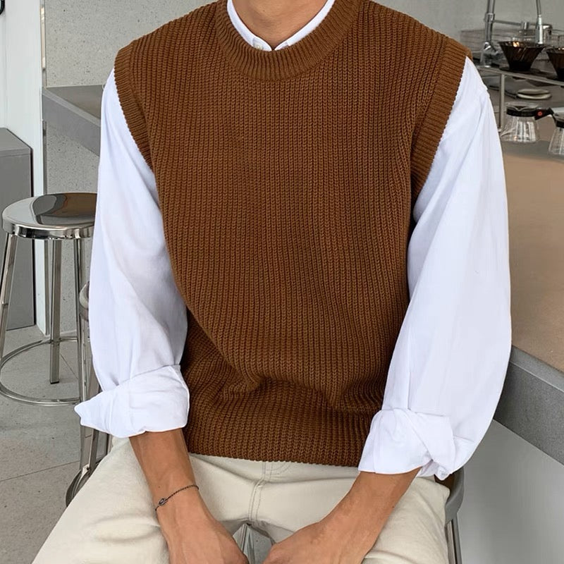 GURI Sleeveless Sweater